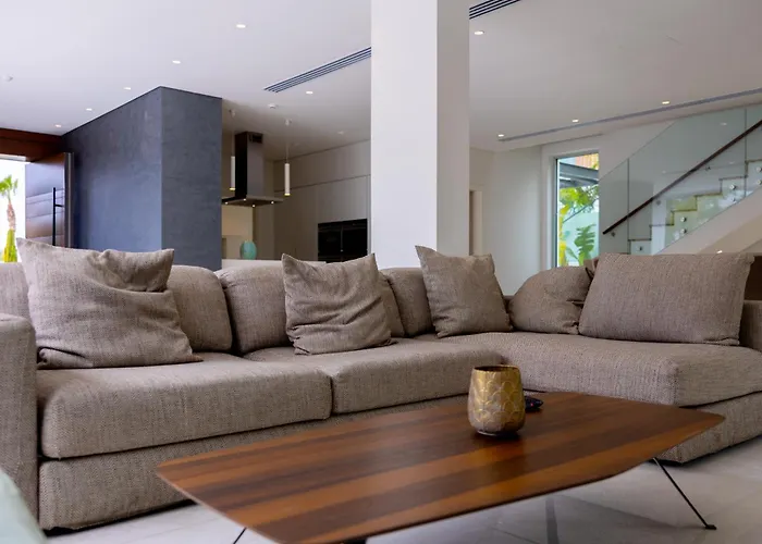 Vivo Mare Beachfront - Vista Villa