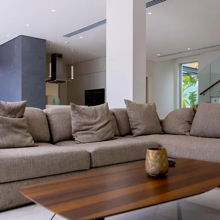 Vivo Mare Beachfront - Vista Villa