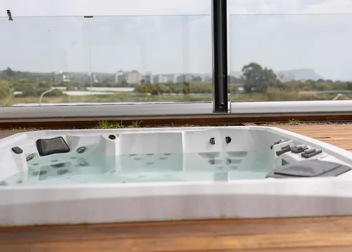 Vivo Mare Beachfront - Vista Willa Ajia Napa