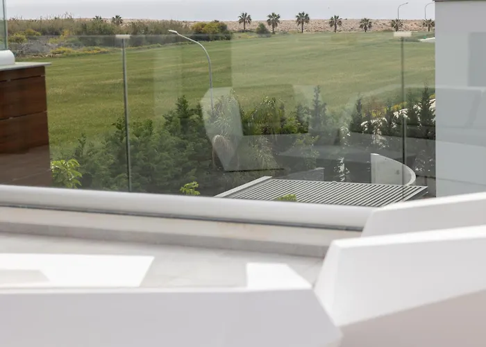 Vivo Mare Beachfront - Vista Vila